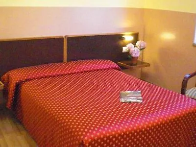 Ornato Dependanc Отель 3*