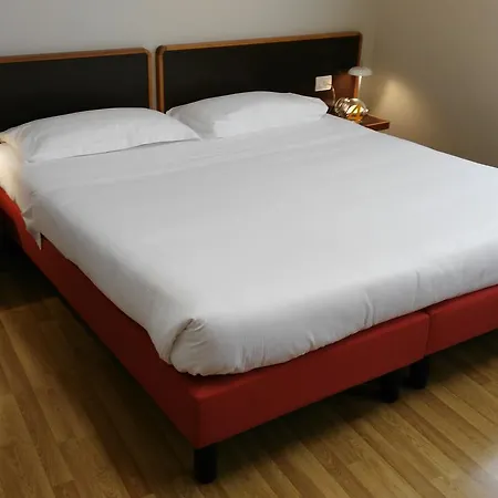 Ornato Dependanc Hotell 3*