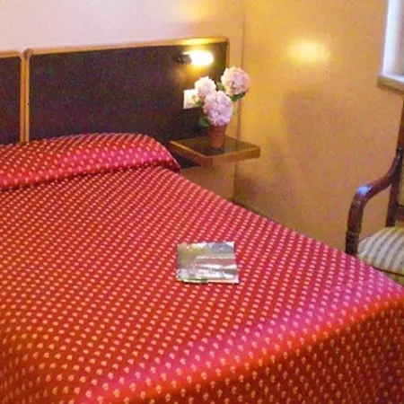 Hotell Ornato Dependanc Milano